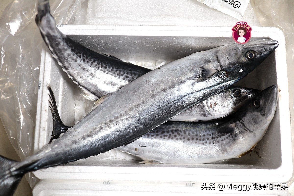 豆腐炖鱼块大锅饭正宗做法,春节炸鱼块炖豆腐