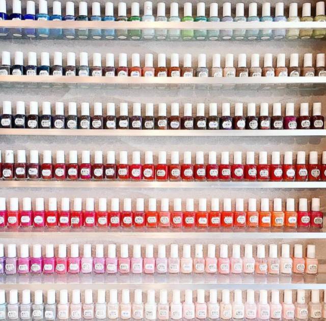 那些看起来很简单实际很难的美甲,有些人看起来很精致其实很穷