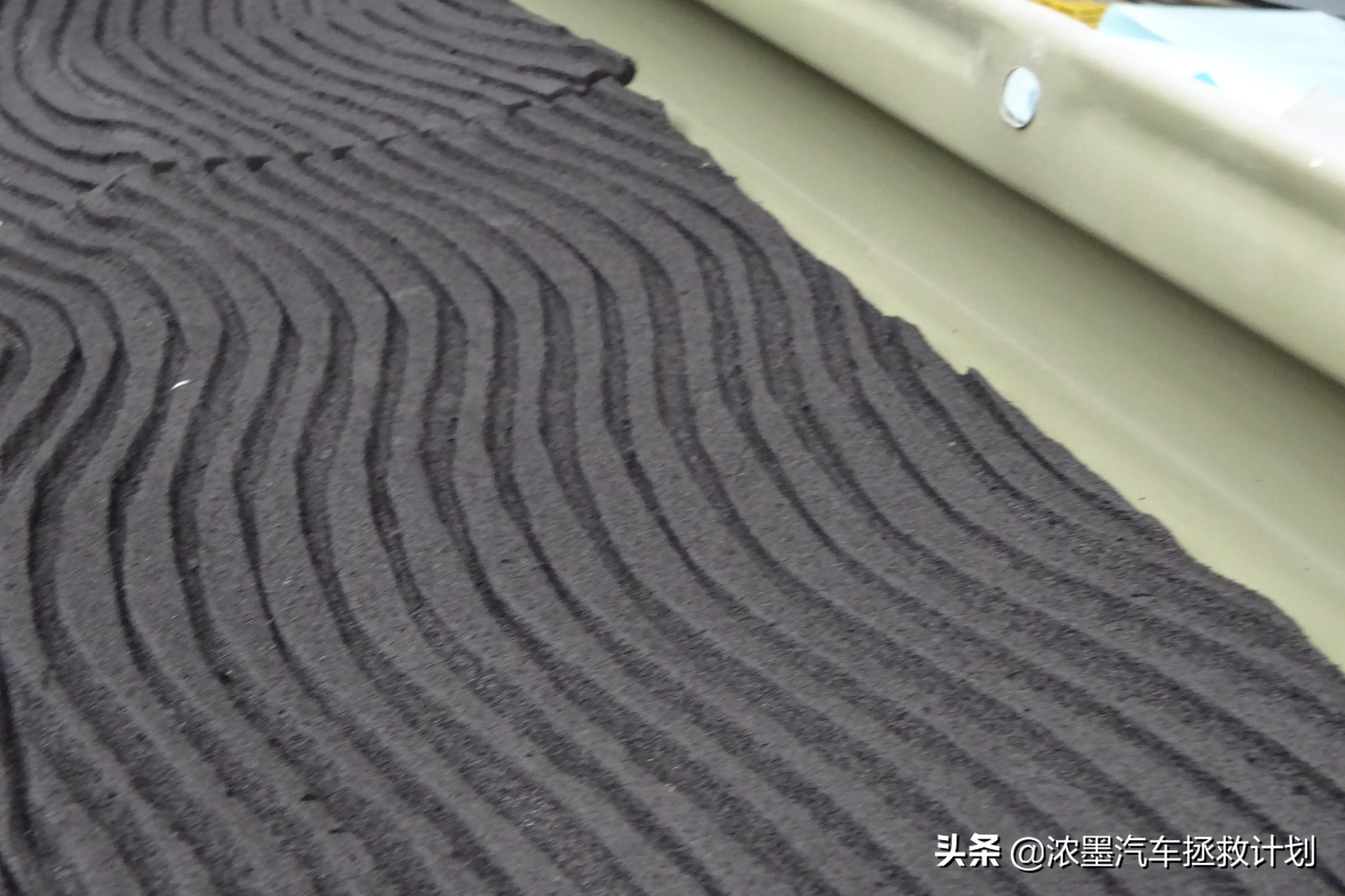 「妙手生花」重建一台战损级桑塔纳，带给它历经千般后的华丽重生