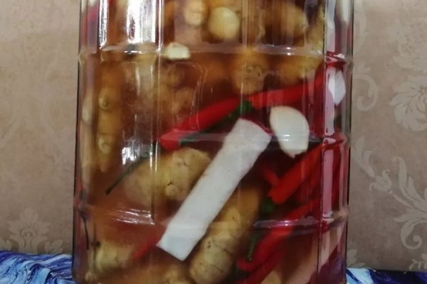 一罐酸菜，是四川的味道，是外婆的味道是我最爱吃的川菜