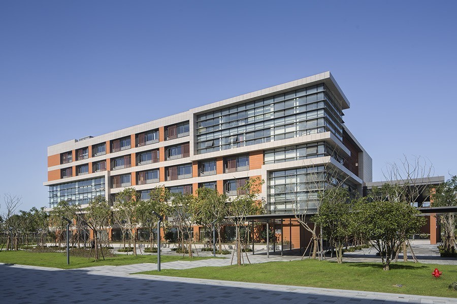 上海浦东新区民办沪港学校,上海耀华沪港学校