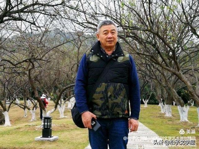 《落英缤纷若有思》一一读国政哥悼英诗