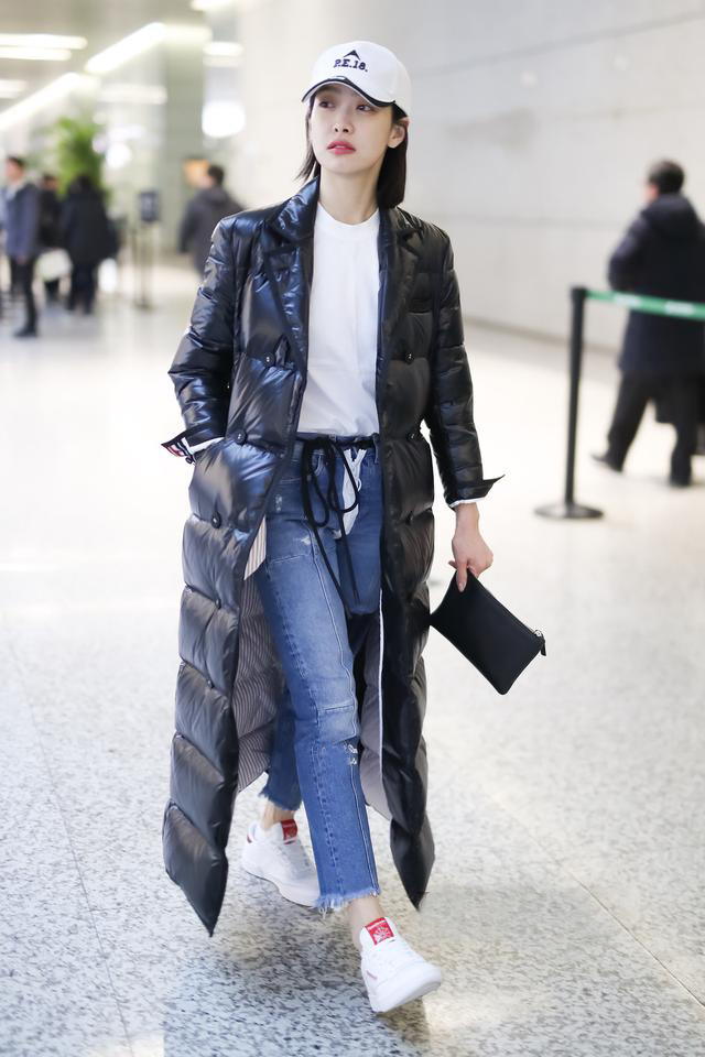 杨紫宋轶,宋轶羽绒服粉色