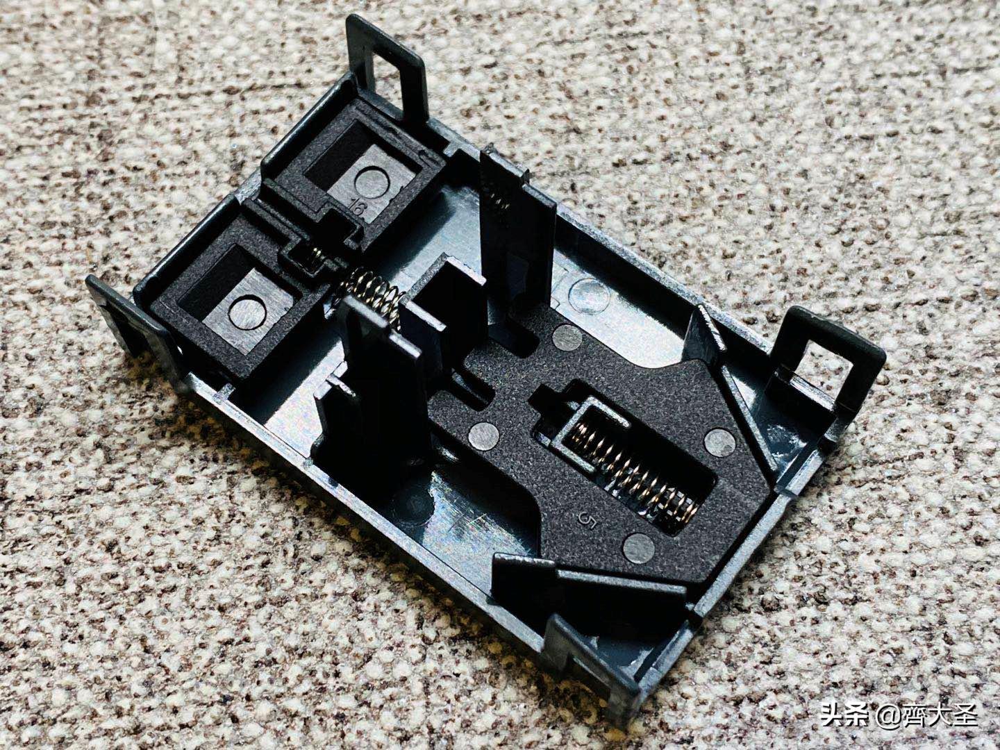 家用开关插座型号尺寸怎么选,开关插座安装注意细节