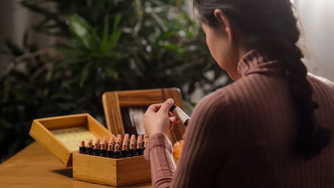 让情绪流动起来，才是“减龄”的密钥