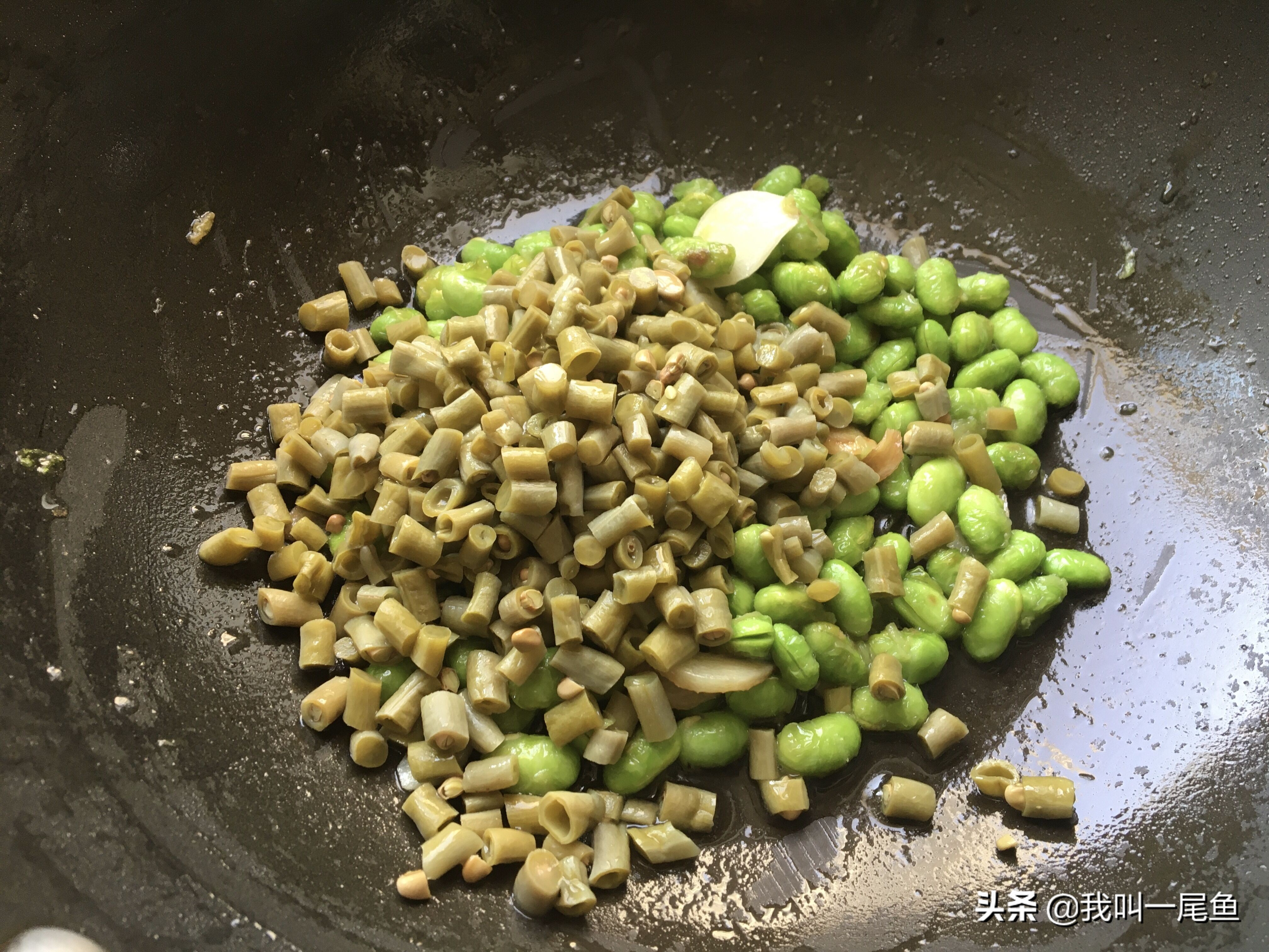 这菜我家每周炒二次，清爽酸脆又可口，五块钱做一盘，给肉也不换