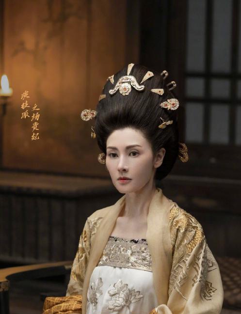 李嘉欣是巩俐级别的大咖？于正老师，您是不是对巩俐有什么误解