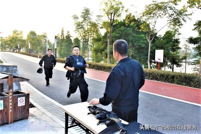 成功举办全市公安警体运动会,全省公安系统第三届警体运动会