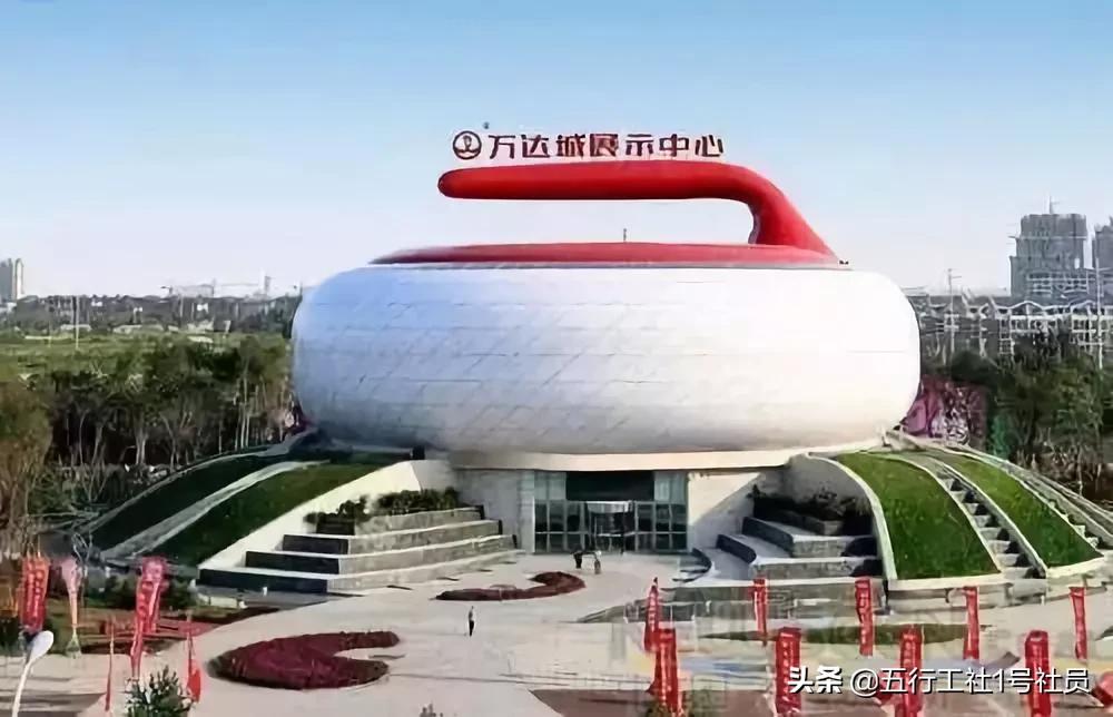 盘点那些建在奇葩地方的建筑,中国奇葩建筑大盘点