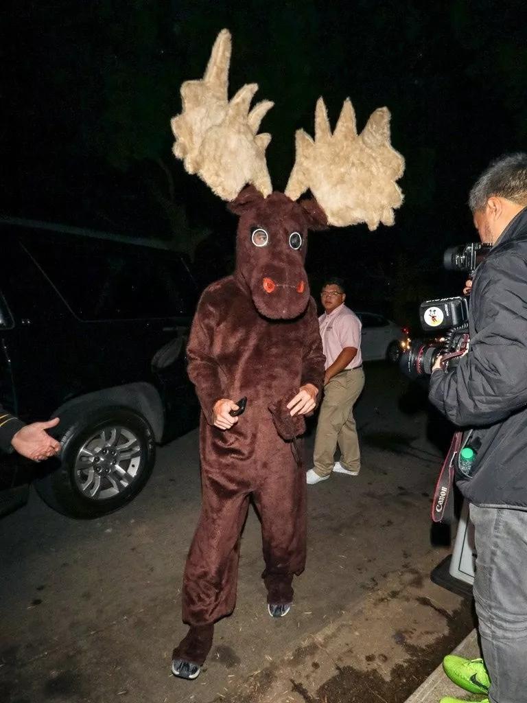 昆凌万圣节秀恩爱视频,昆凌万圣节合体