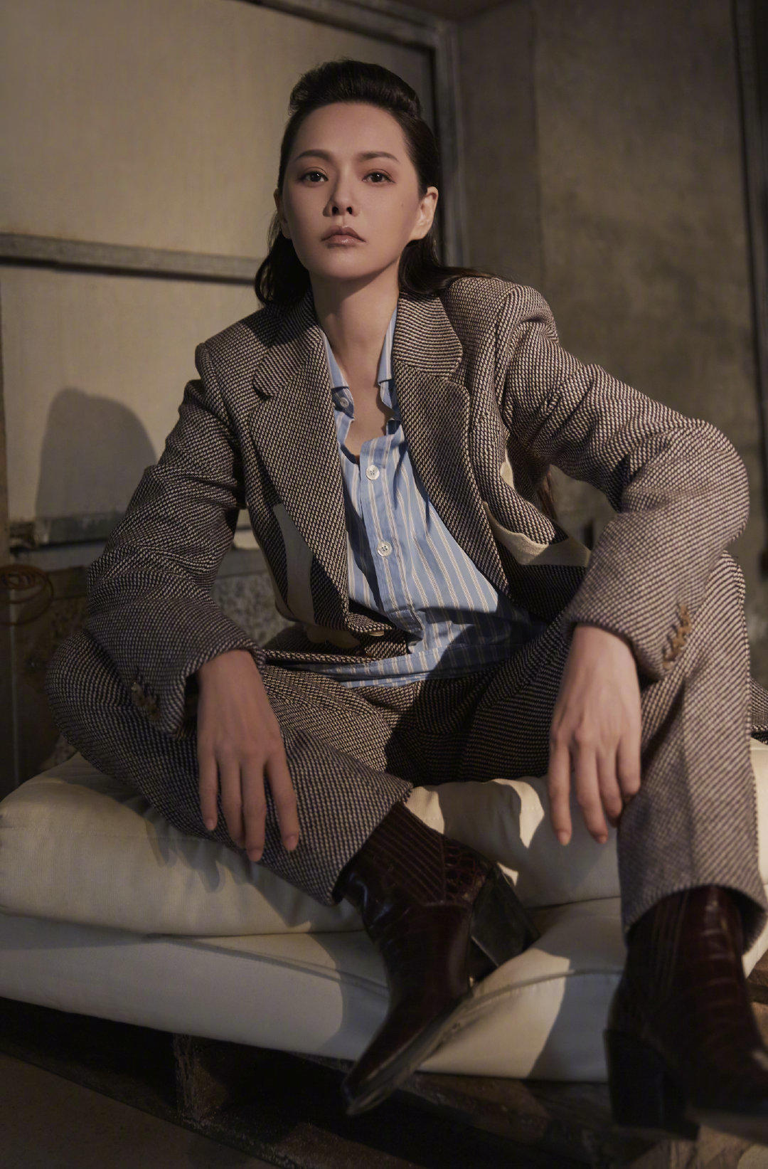 伊能静最新穿搭图片大全,伊能静素颜衣品上衣黑长直