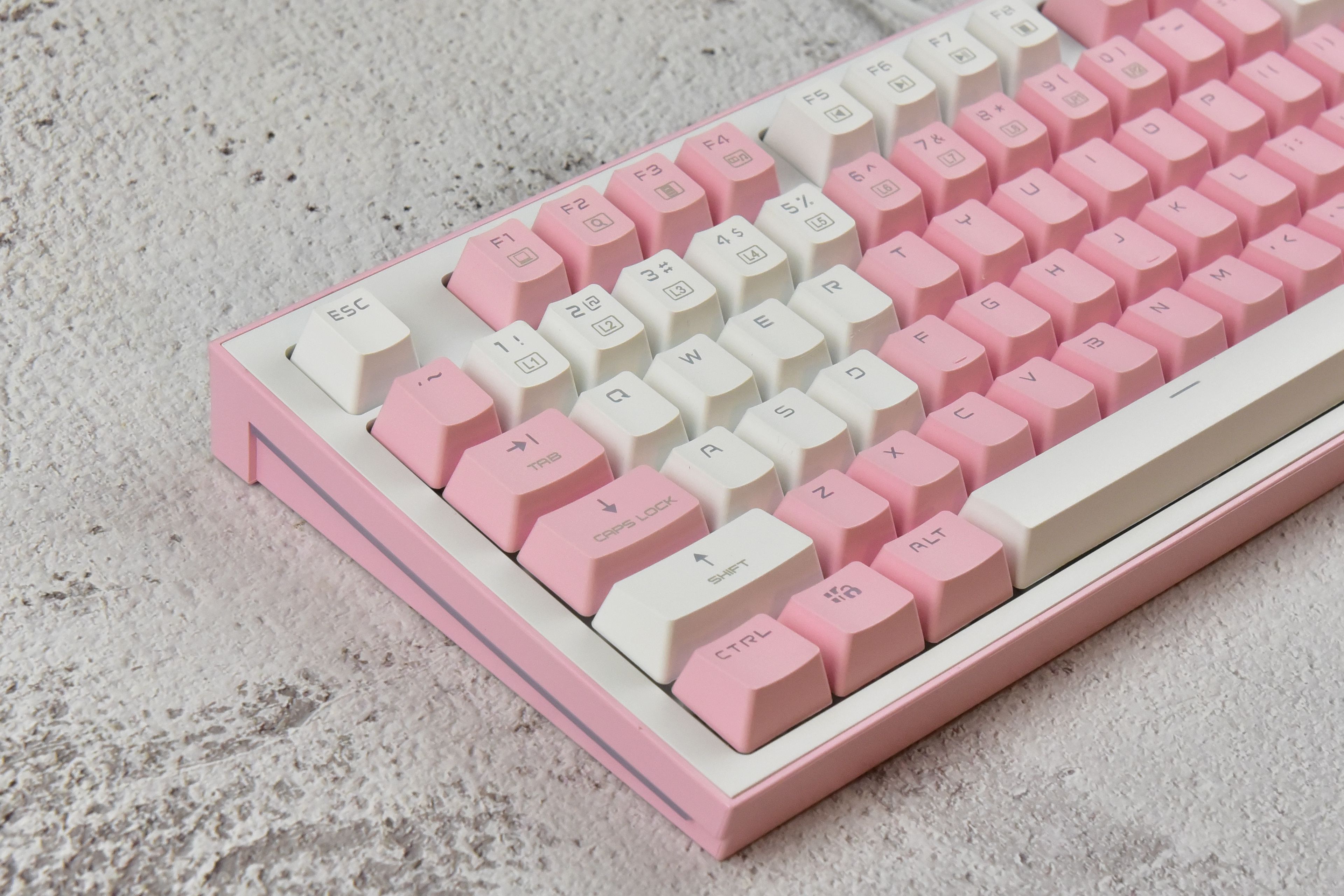 100元价位这三款机械键盘真心好用,当前款最好用的机械键盘