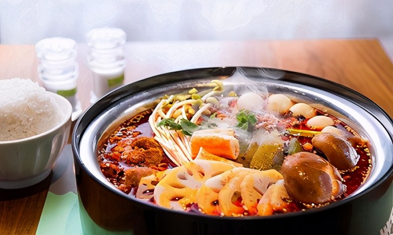 冒菜火锅麻辣烫钵钵鸡有什么区别,串串火锅和麻辣烫钵钵鸡的区别