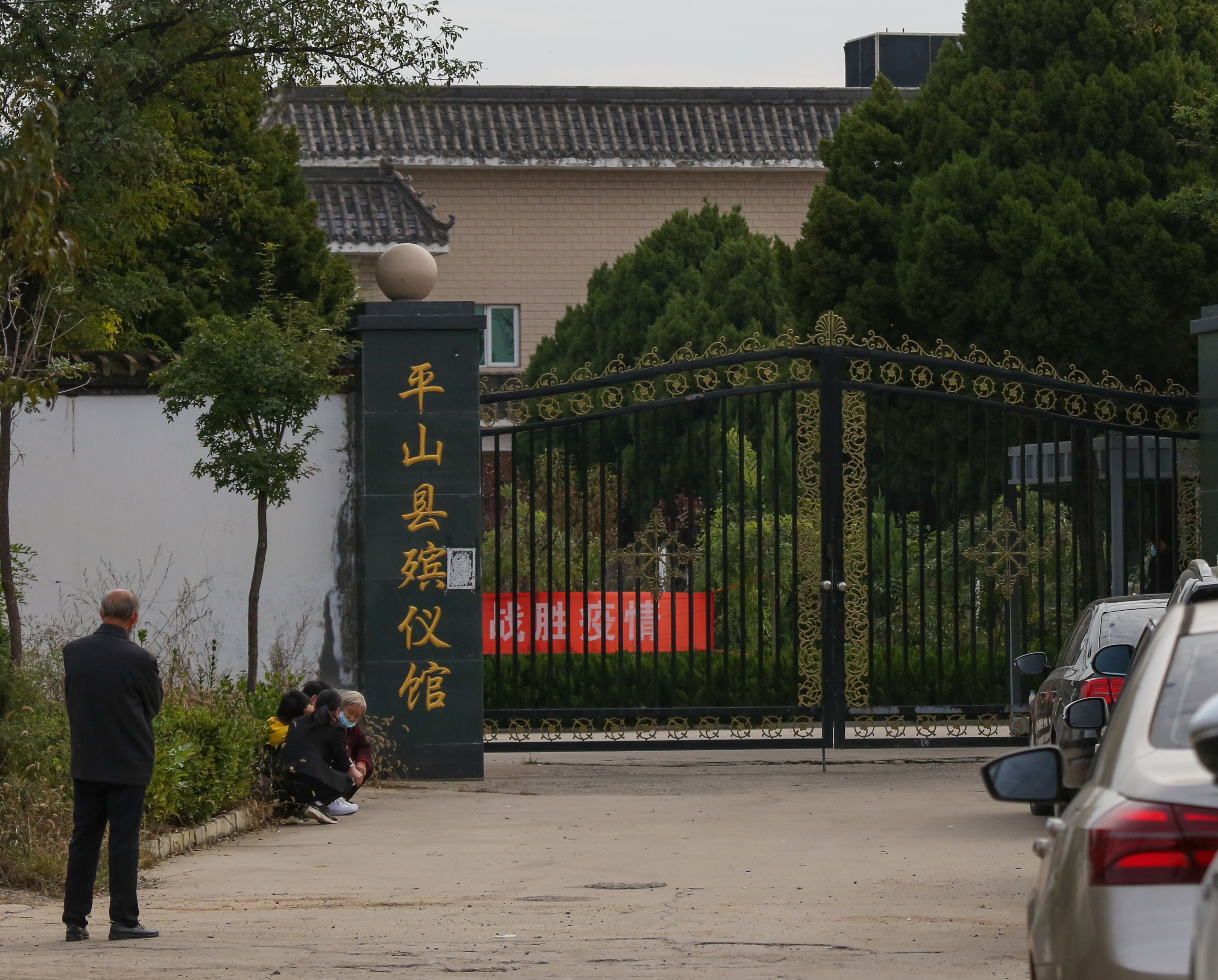 河北通勤车坠河救援进展,河北通勤车坠河事件