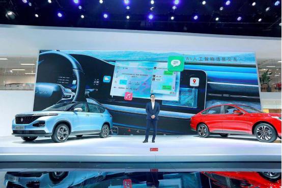 可避开大爷碰瓷，高科技智能双星亮相成都车展，这领域真可超欧美