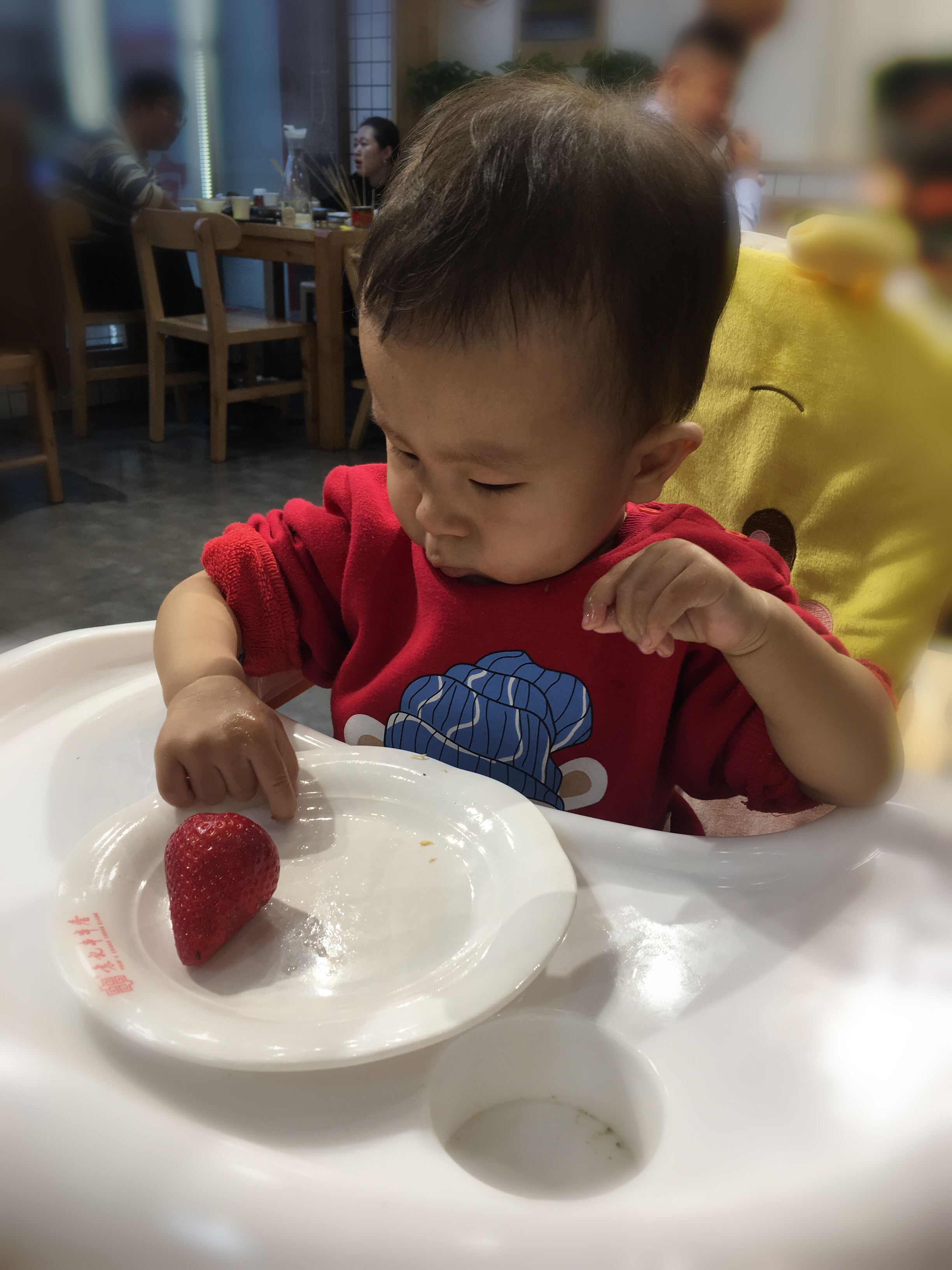 宝宝瘦小不爱吃饭怎么办,宝宝很能吃就是不胖怎么办