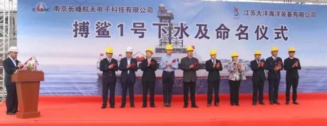 国外媒体评论中国军舰下水,中国航母和小型航母