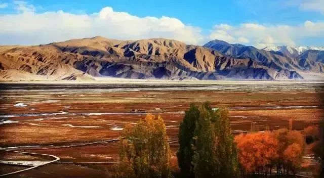 新疆喀什到巴基斯坦需要怎么过去,喀什通巴基斯坦公路