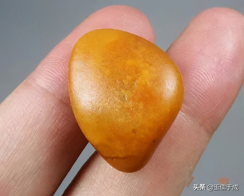 顶级和田玉红沁黄沁籽料,和田玉红沁黄沁籽料