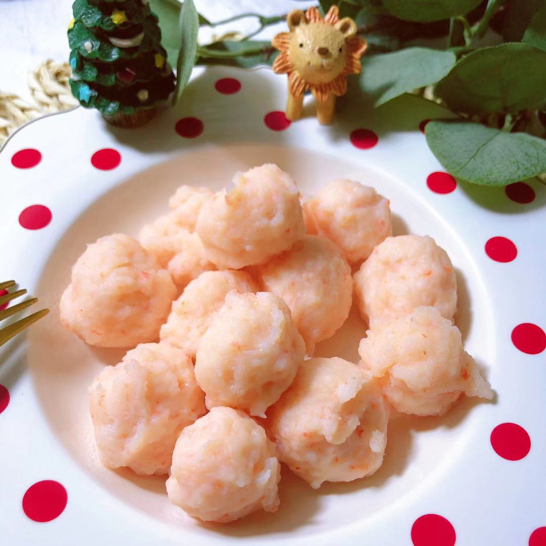 做好后瞬间就被娃爸抢走好几个，快收下这亲妈牌虾丸做法