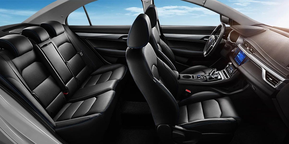 跑网约车，谁更了解国内消费者痛点？吉利帝豪EV500对决AionS