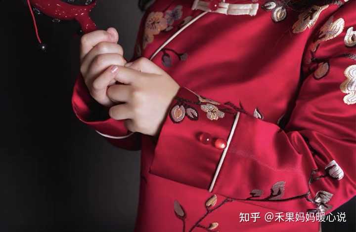 童装女童6-12岁拜年服洋气,2023年最流行的衣服童装