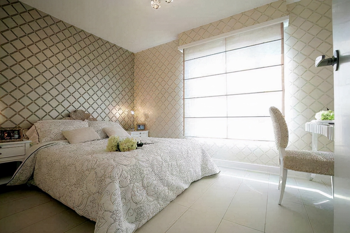 卧室临时换下衣服应该怎么收纳,卧室穿过的衣服怎么收纳