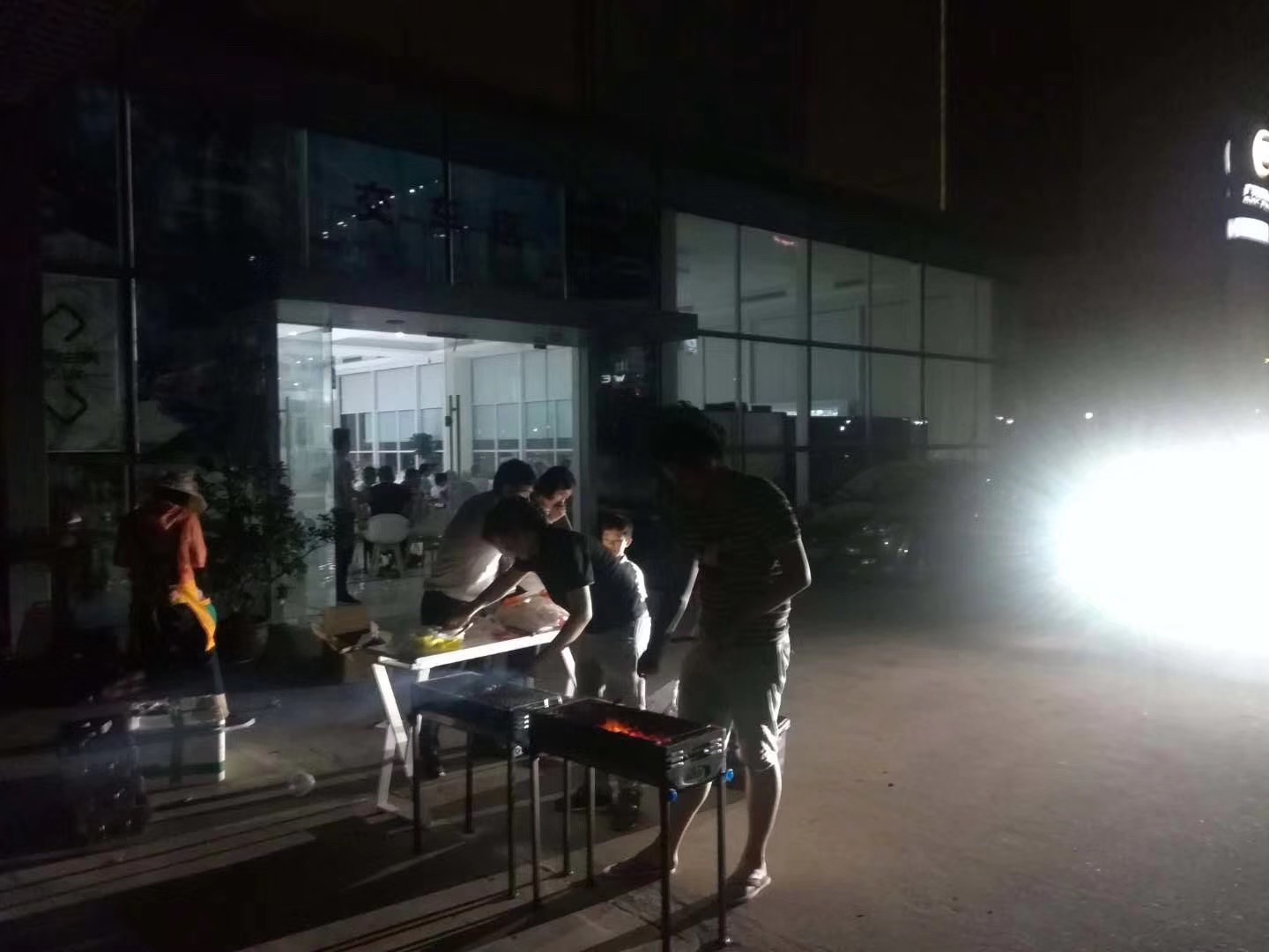 自拍我的故事——我是4S店卖汽车的