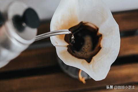 搞不清这群人为什么喜欢手冲？手冲咖啡有啥魔力？听他们自己说说