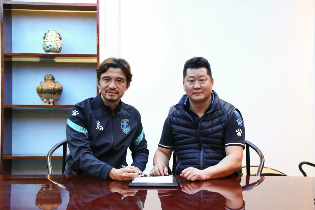 谢晖回申花当主教练,谢晖担任上海上港主教练