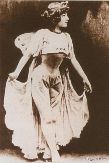 中国近代舞蹈第一人,中国的舞蹈第一人是哪位女性