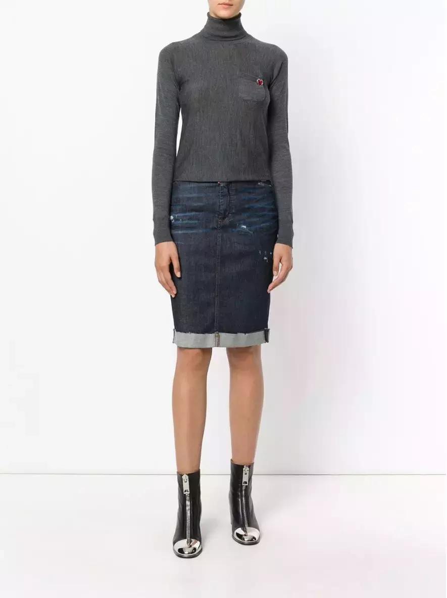 翻翻衣柜,整理衣柜翻到多年前穿的衣服