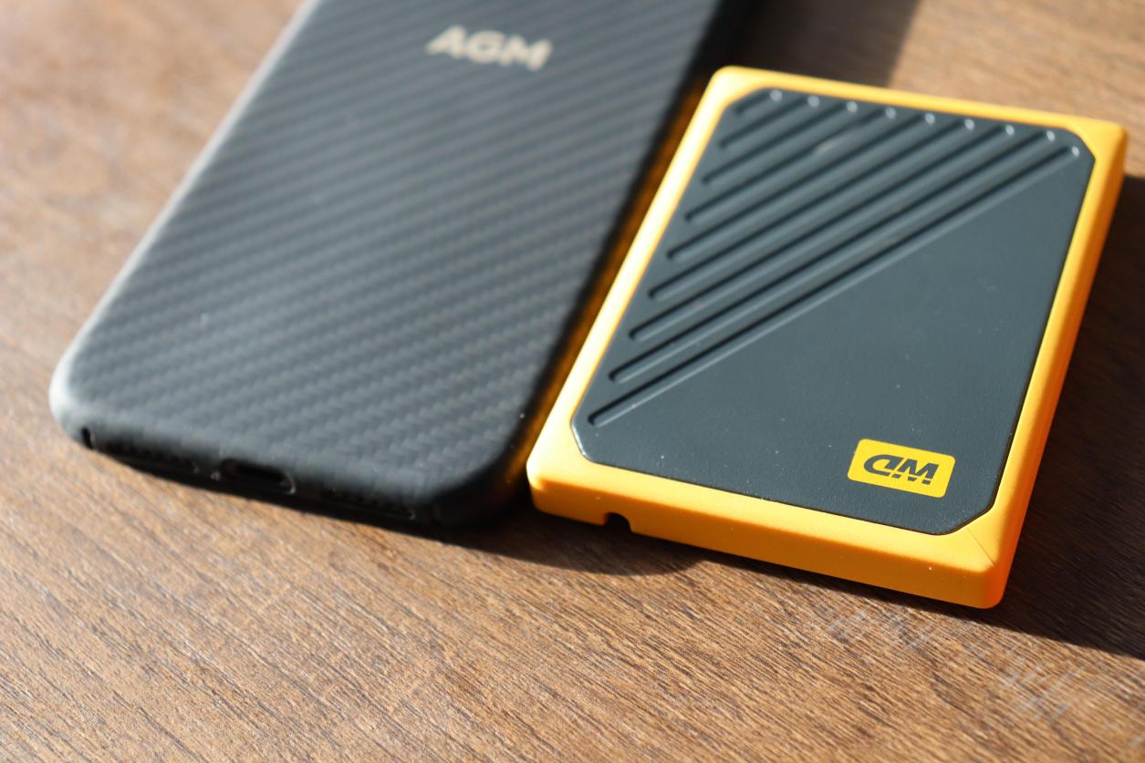 西数MyPassportSSD固态移动硬盘,西数mypassport随行版