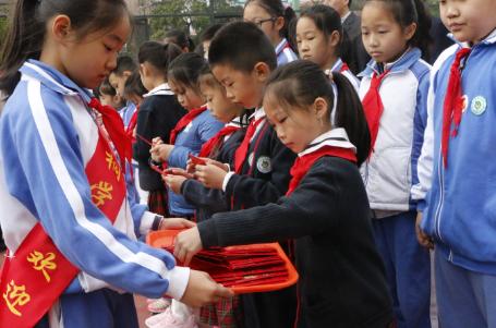 开学大片上演！全区50多万师生第一课是这个……