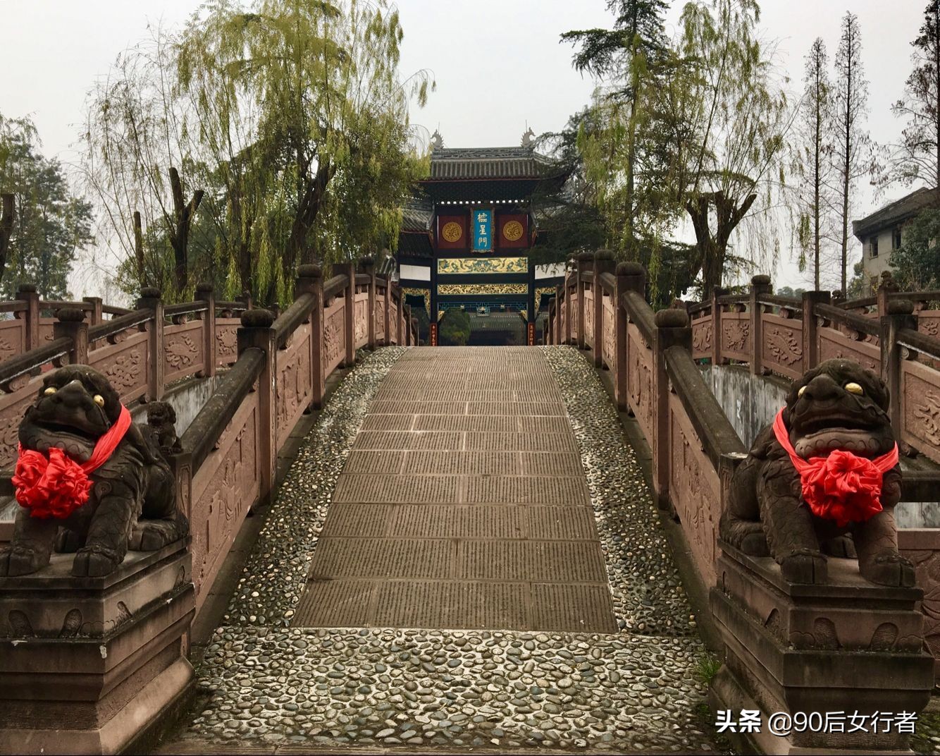 成都是一座古老而年轻的文化古城,成都历史文化老街