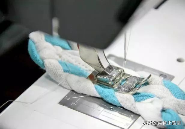 旧衣服怎么做地毯,毛呢衣服如何做地毯