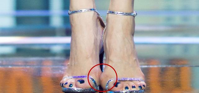 怎样选适合脚型的鞋子,找到一双显脚型好看的鞋子