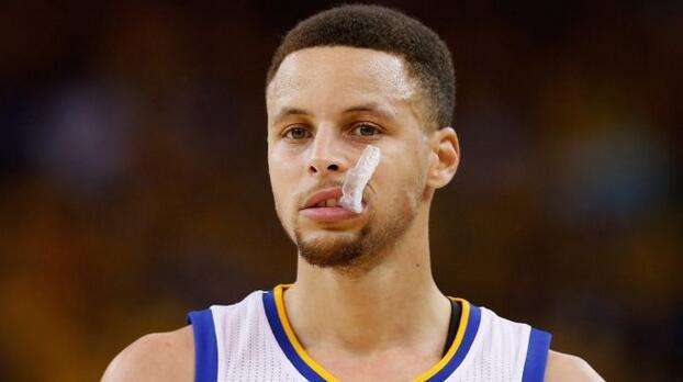 nba球星穿的球鞋多少钱,nba球星球鞋哪个人最贵