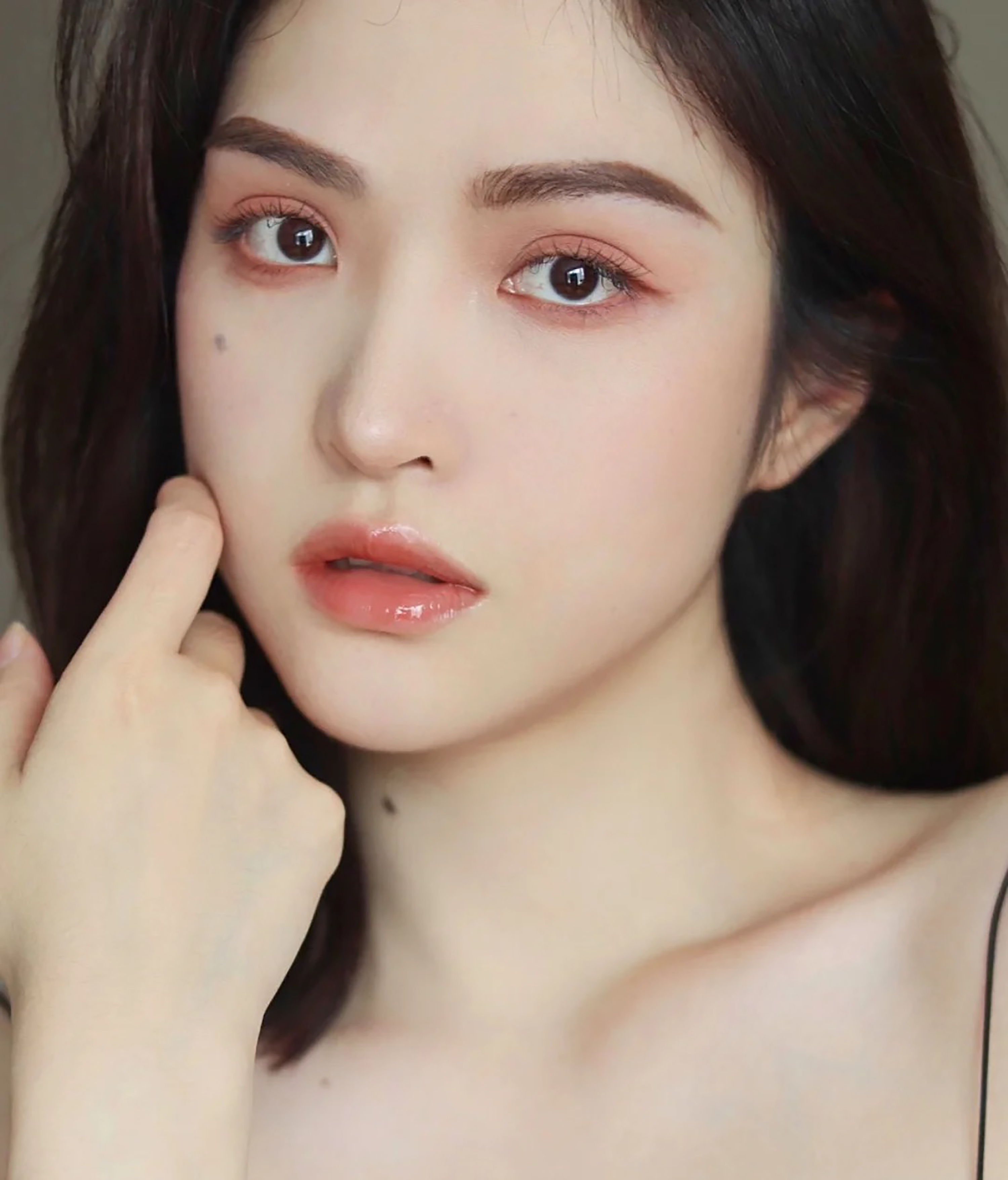 unny和uodo干皮粉底液哪个好,兰蔻po-01粉底液适合干皮还是油皮