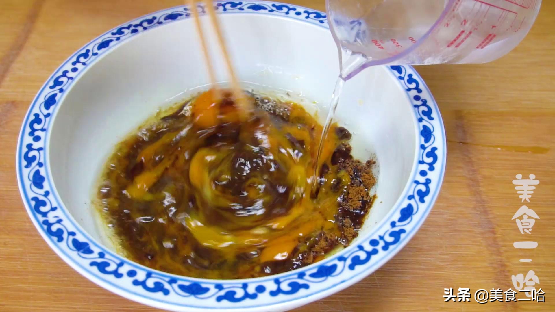 红糖发糕家常做法发面不用酵母,懒人红糖发糕开花