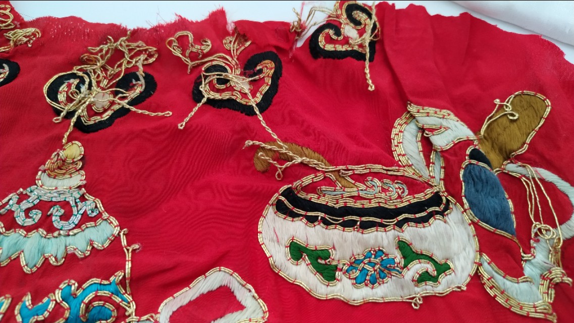 什么样的老绣有收藏价值,收藏级的老绣