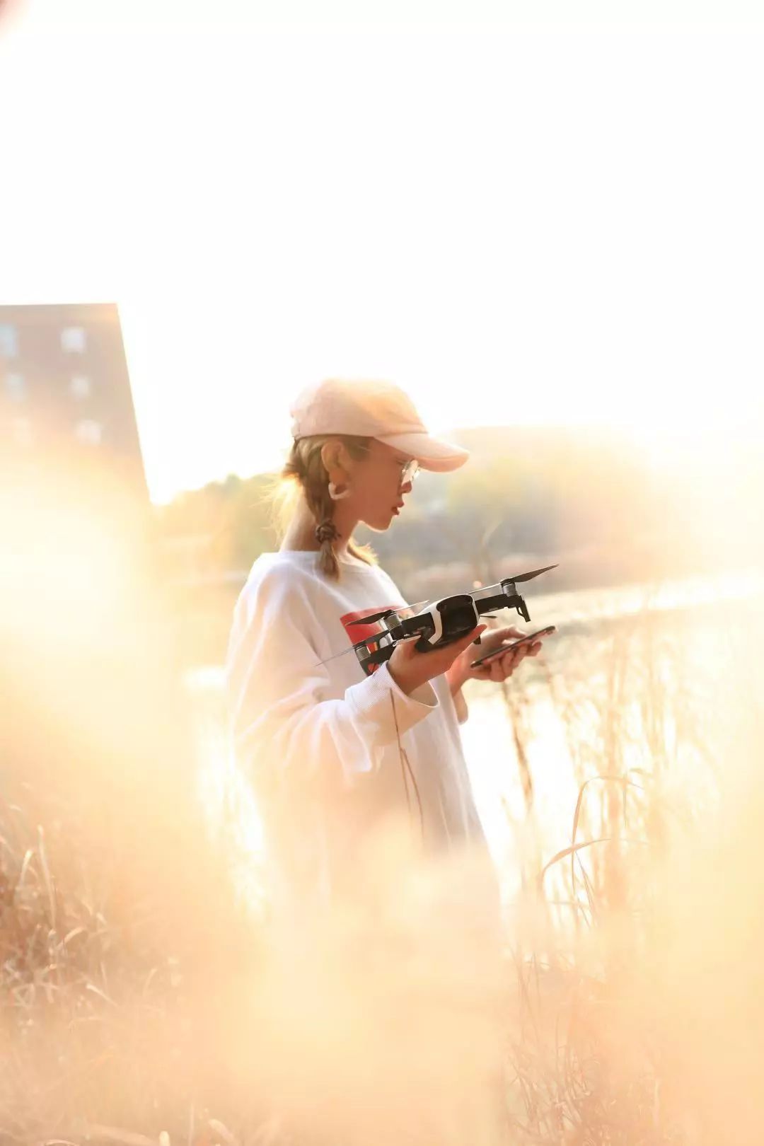 大疆“御”MavicAir，你见过可以塞进口袋的随行无人机吗？