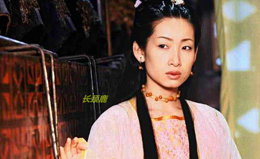 颜值不够美颜来凑年龄大就装嫩,颜值不够才艺来凑