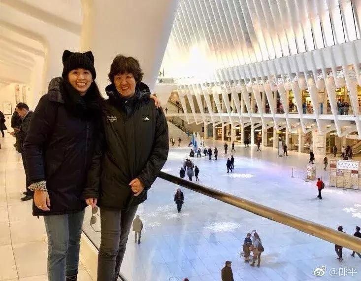 被骂“*国卖**贼”、“抛家弃女”20年，她却被巩俐视为女神……