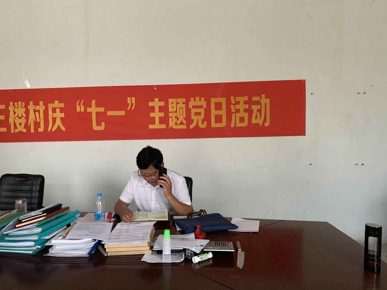 杨仕勤：坚守扶贫一线为民写忠诚