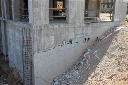 楼房地基下沉如何补救,楼房地基下沉是什么原因造成的