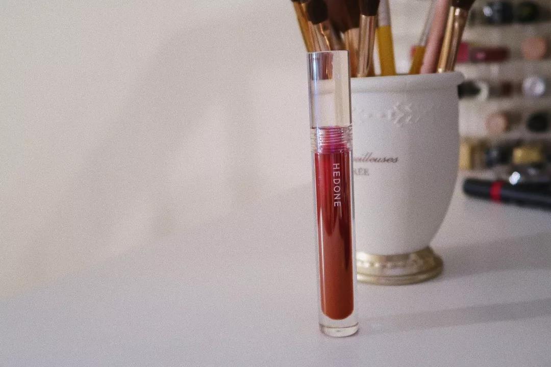 1000元搞定全套彩妆？性价比高的平价化妆品，贫民窟女孩们看过来