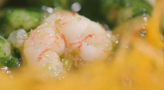 怎样洗虾最简单而又最好吃,白灼虾要怎么清洗虾