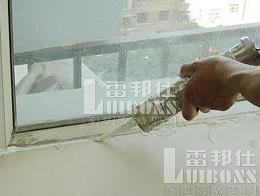 厕所瓷砖填缝用什么材料好,楼顶瓷砖填缝最佳方法