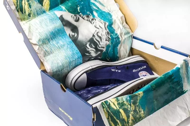 欧阳娜娜穿匡威经典款,匡威高帮帆布鞋欧阳娜娜